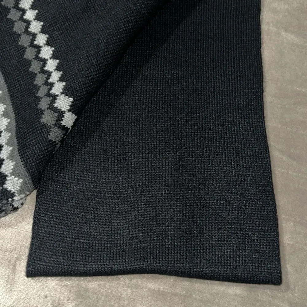 Club Room Men’s Black Silver Gray Fine Knit Scarf